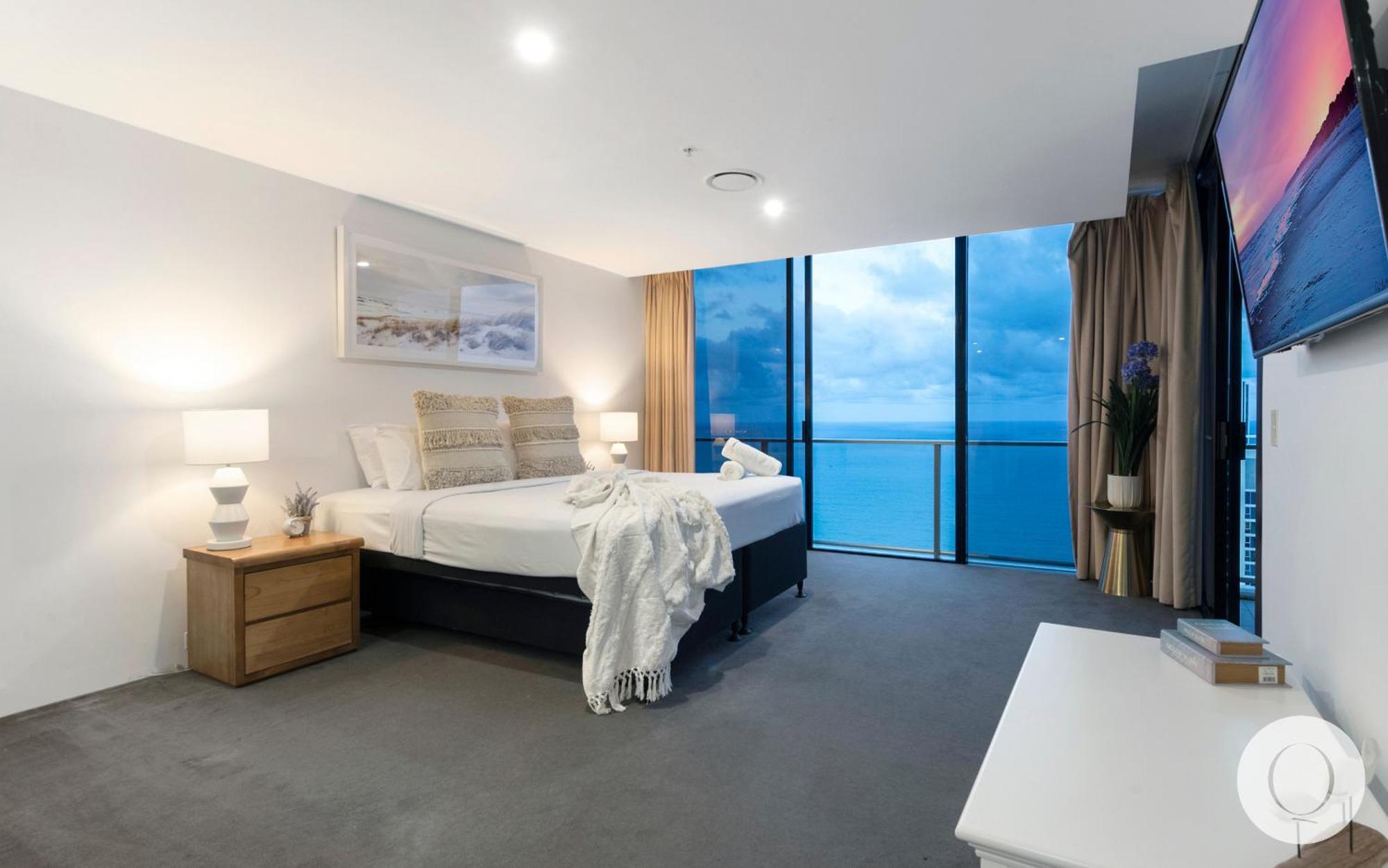 5 Bedroom Executive Sub Penthouse In The Heart Of Surfers With Full Ocean Views - Sleeps 12 - Circle On Cavill Amazing!! Gold Coast Extérieur photo