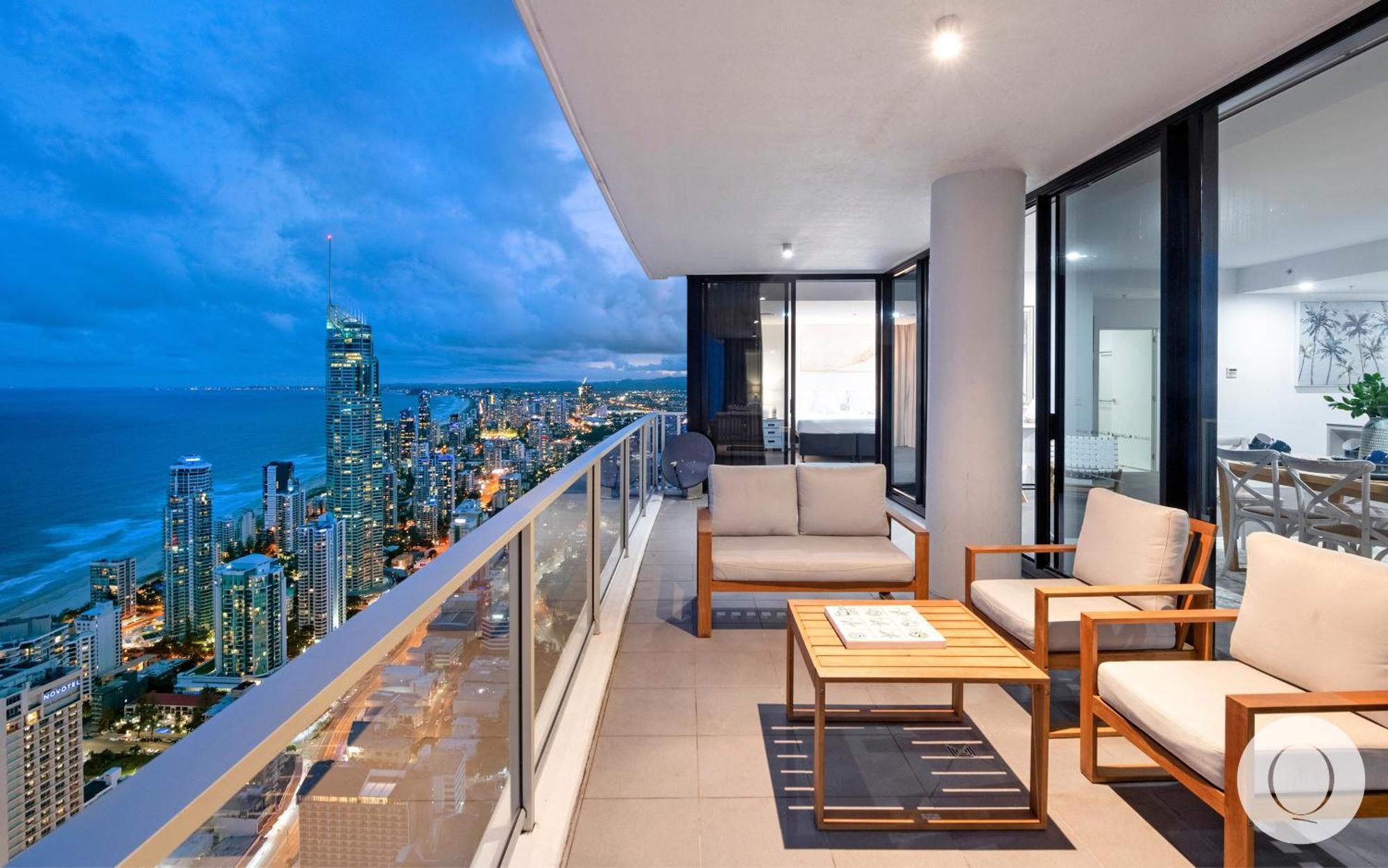 5 Bedroom Executive Sub Penthouse In The Heart Of Surfers With Full Ocean Views - Sleeps 12 - Circle On Cavill Amazing!! Gold Coast Extérieur photo