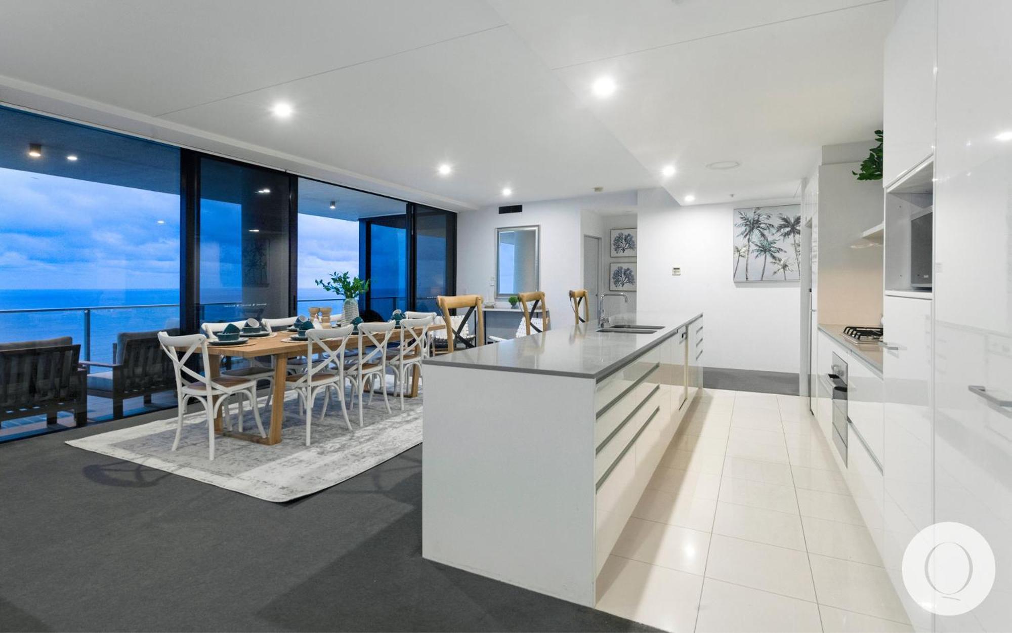 5 Bedroom Executive Sub Penthouse In The Heart Of Surfers With Full Ocean Views - Sleeps 12 - Circle On Cavill Amazing!! Gold Coast Extérieur photo