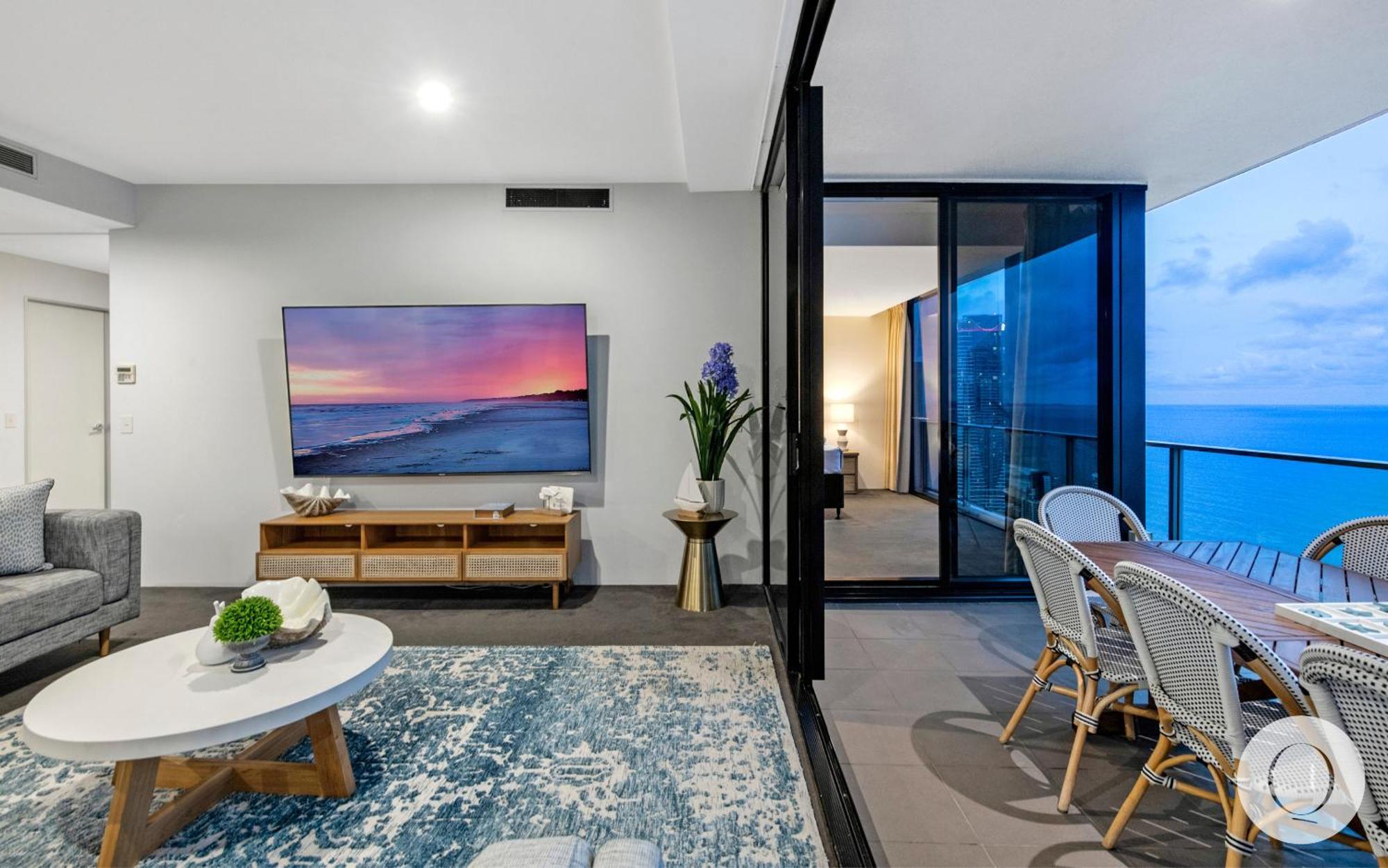 5 Bedroom Executive Sub Penthouse In The Heart Of Surfers With Full Ocean Views - Sleeps 12 - Circle On Cavill Amazing!! Gold Coast Extérieur photo